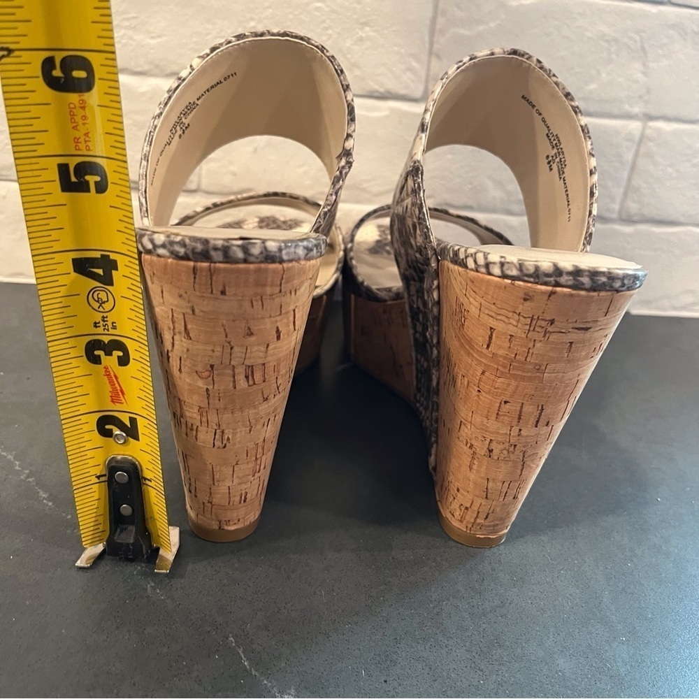 Nine West sz 8.5 Larysa python print strappy platform wedge sandals - Picture 10 of 11